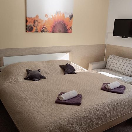 Apartmany Svitkov 79 Pardubice Luaran gambar
