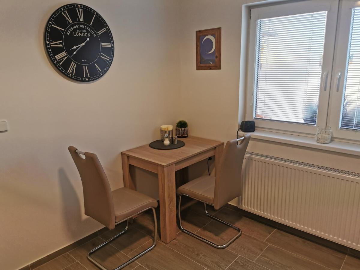 Apartmany Svitkov 79 Pardubice Luaran gambar