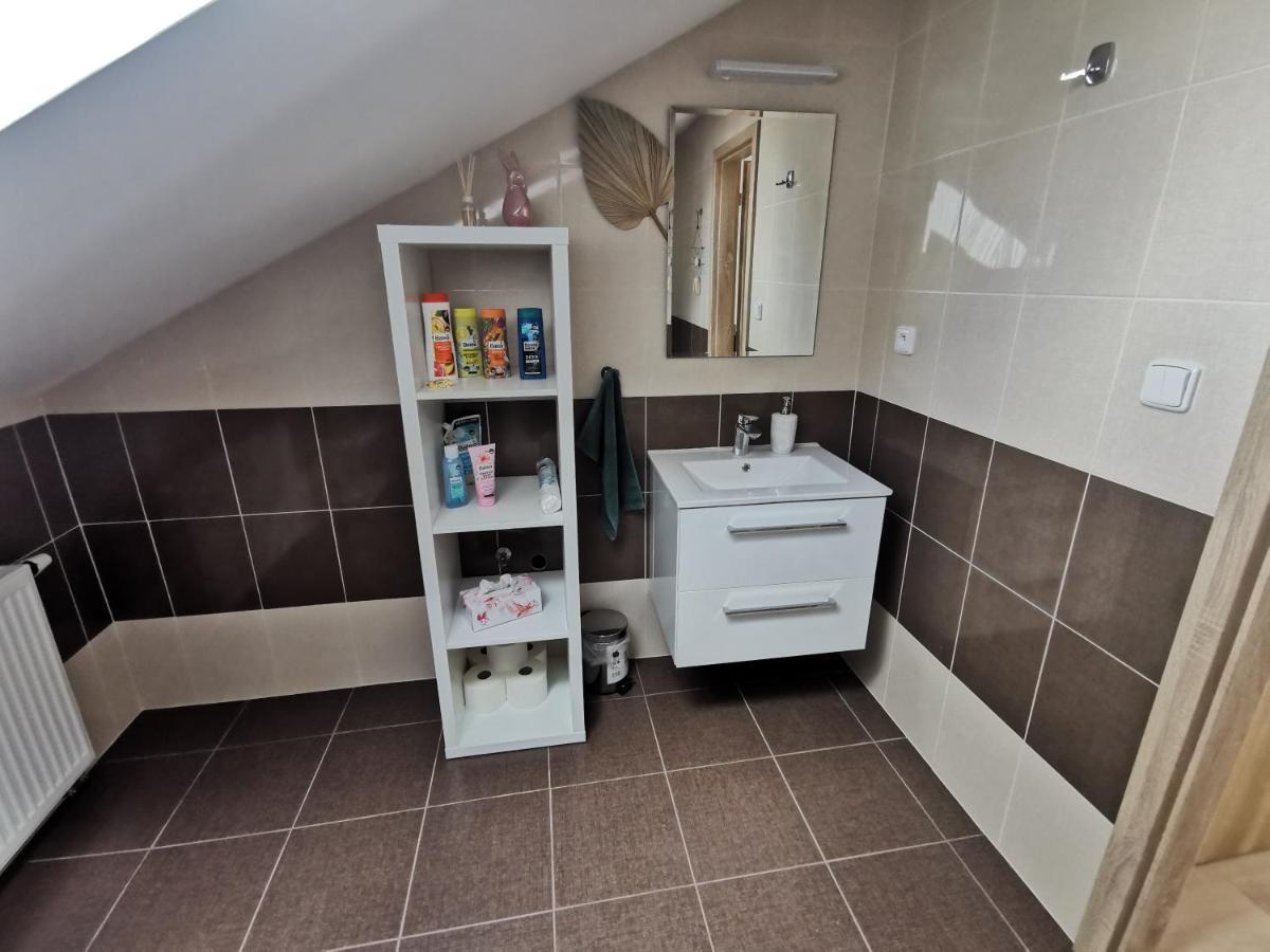 Apartmany Svitkov 79 Pardubice Luaran gambar